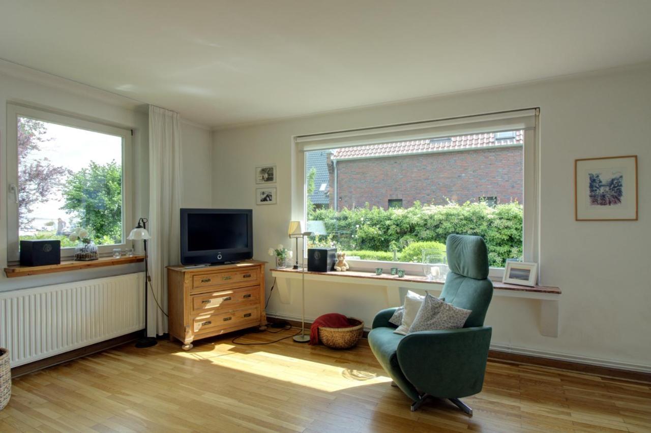 Haus Tapken Mit Meerblick Varel Esterno foto