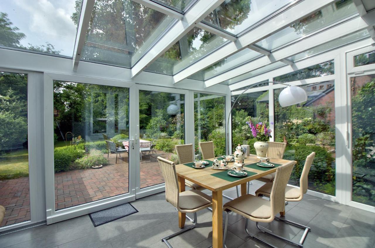 Haus Tapken Mit Meerblick Varel Esterno foto