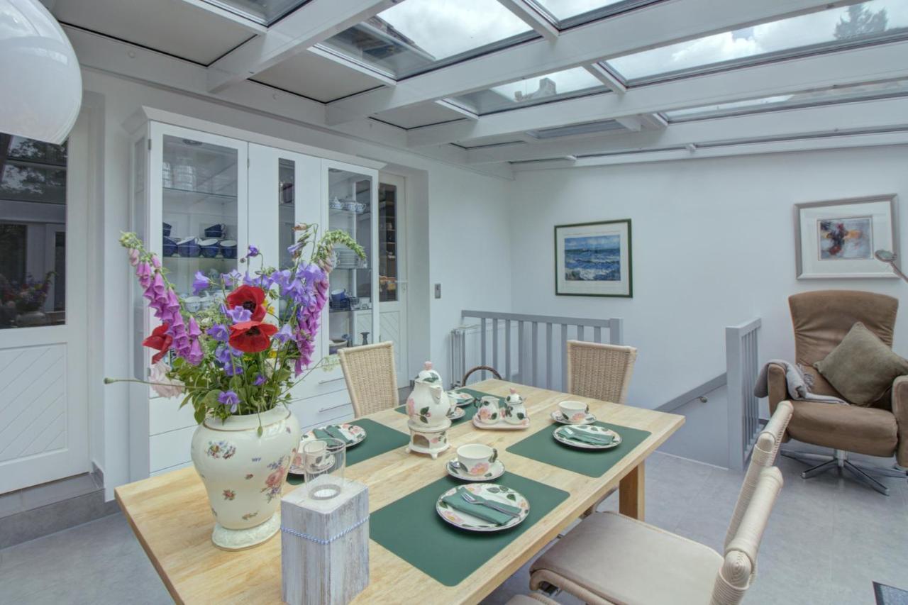 Haus Tapken Mit Meerblick Varel Esterno foto